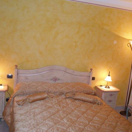 Bed And Breakfast Il Faggio Povegliano Veronese Rum bild