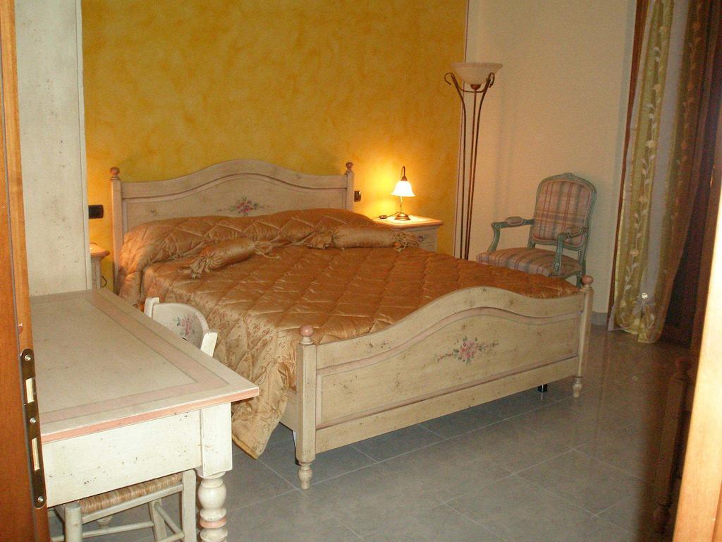 Bed And Breakfast Il Faggio Povegliano Veronese Rum bild