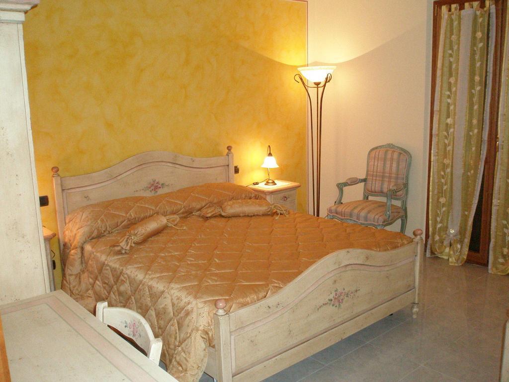 Bed And Breakfast Il Faggio Povegliano Veronese Rum bild