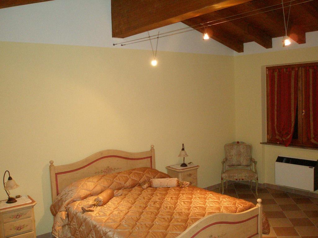 Bed And Breakfast Il Faggio Povegliano Veronese Rum bild