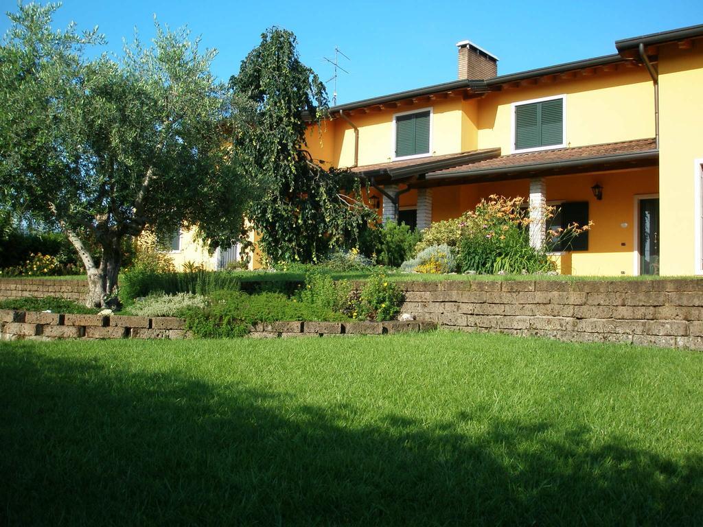 Bed And Breakfast Il Faggio Povegliano Veronese Exteriör bild